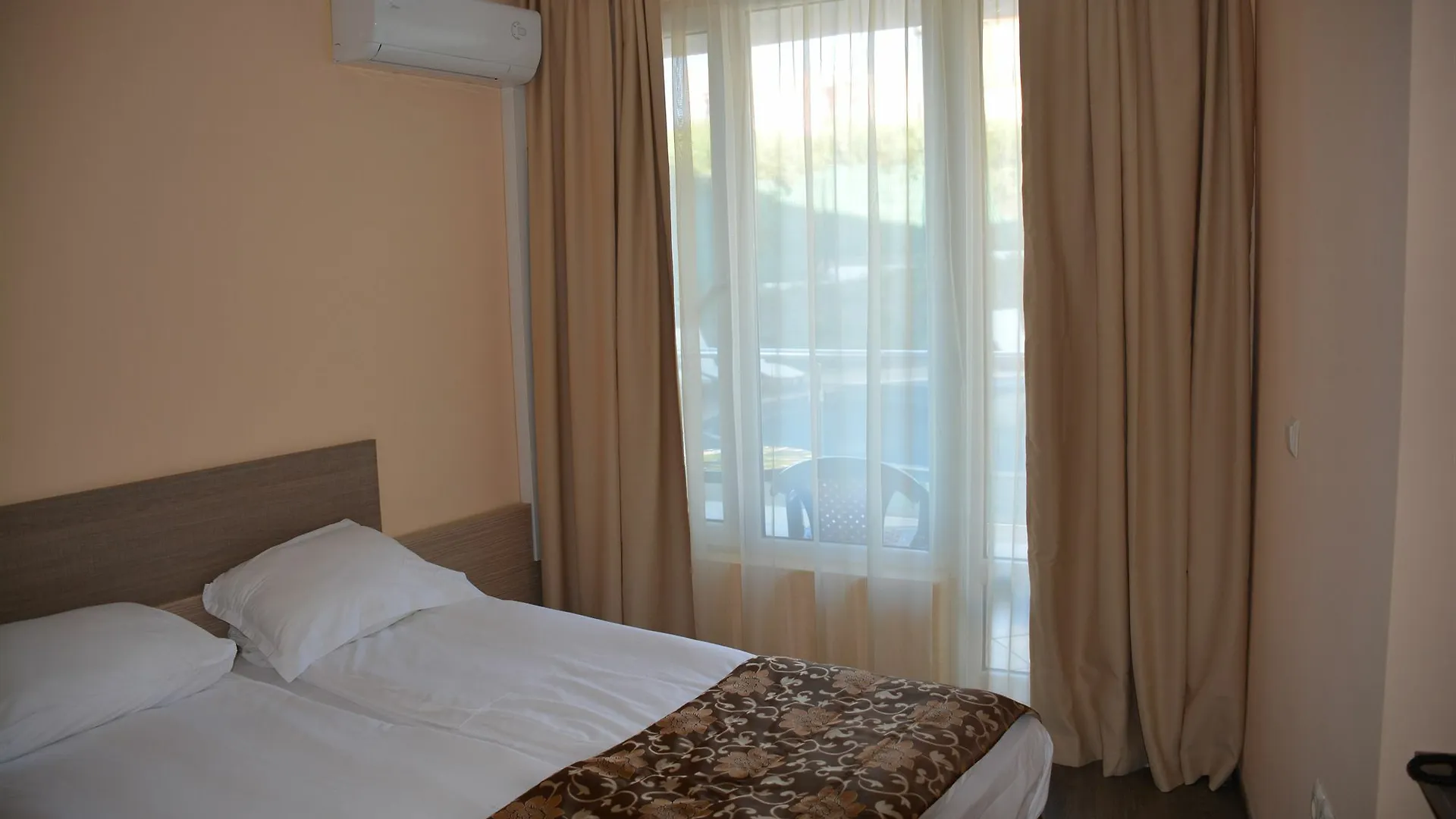 Villa Orange Sozopol 3*,